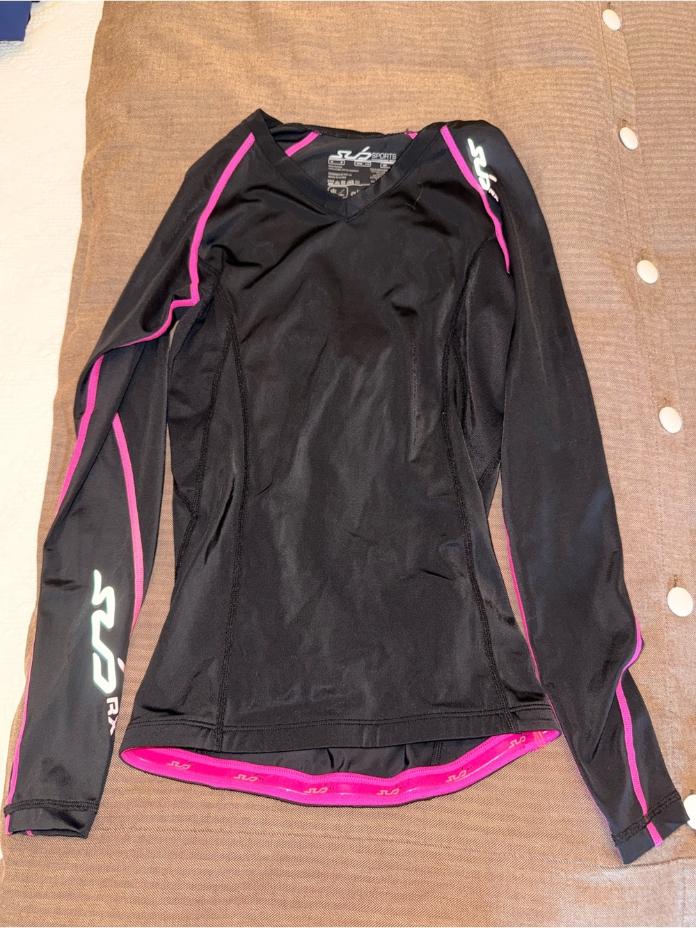 Women’s Performance Long Sleeve Top in Black with Pink Trim